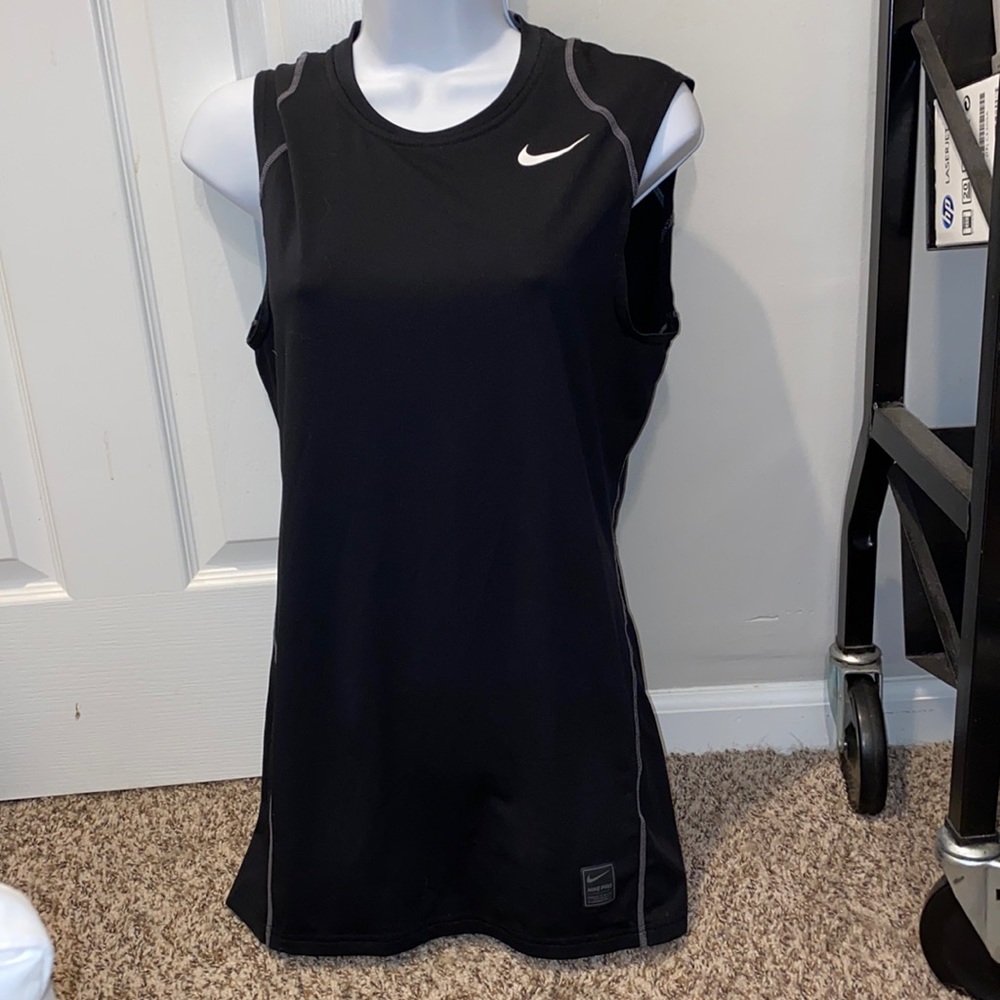 Women’s black Nike Pro , sz Small ,dri-fit sleeveless tank top, work out tank